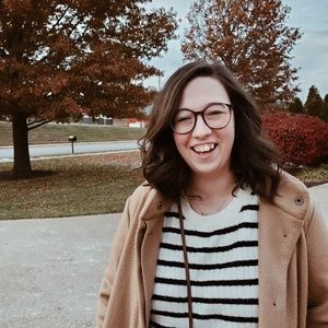 Meet your Posher, Sharon